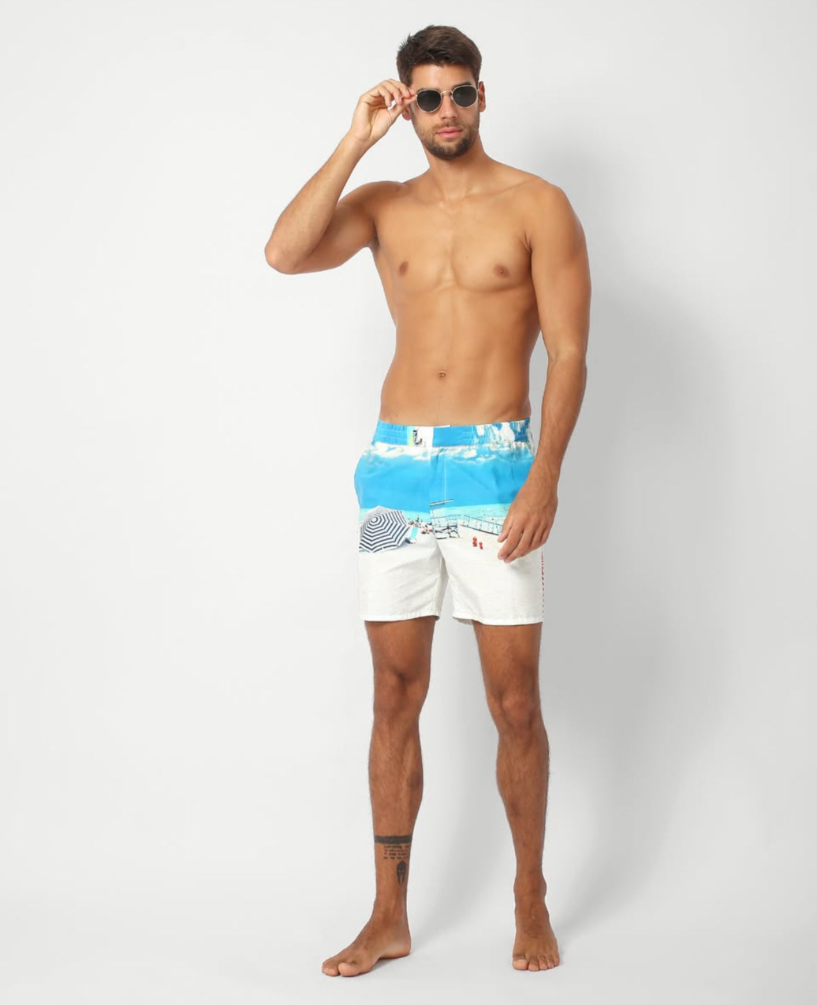 BEACHSIDE PRINT SWIM SHORT
